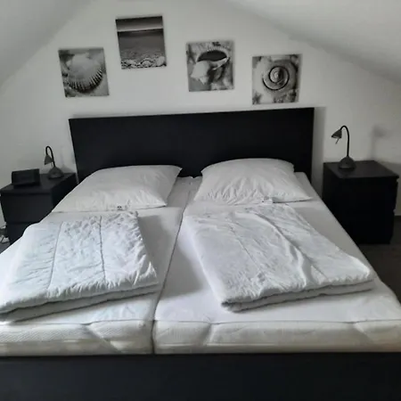 Haus Sonnenstrahl 11 アパート *